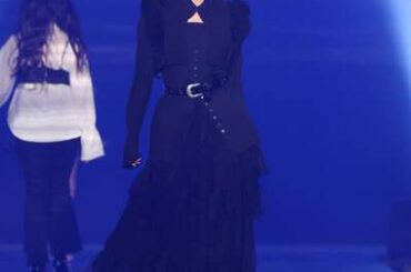 ＜乃木坂46まとめ＞総勢16人が豪華ランウェイ “ハンサムレディー”体現【IDOL RUNWAY COLLECTION 2026】