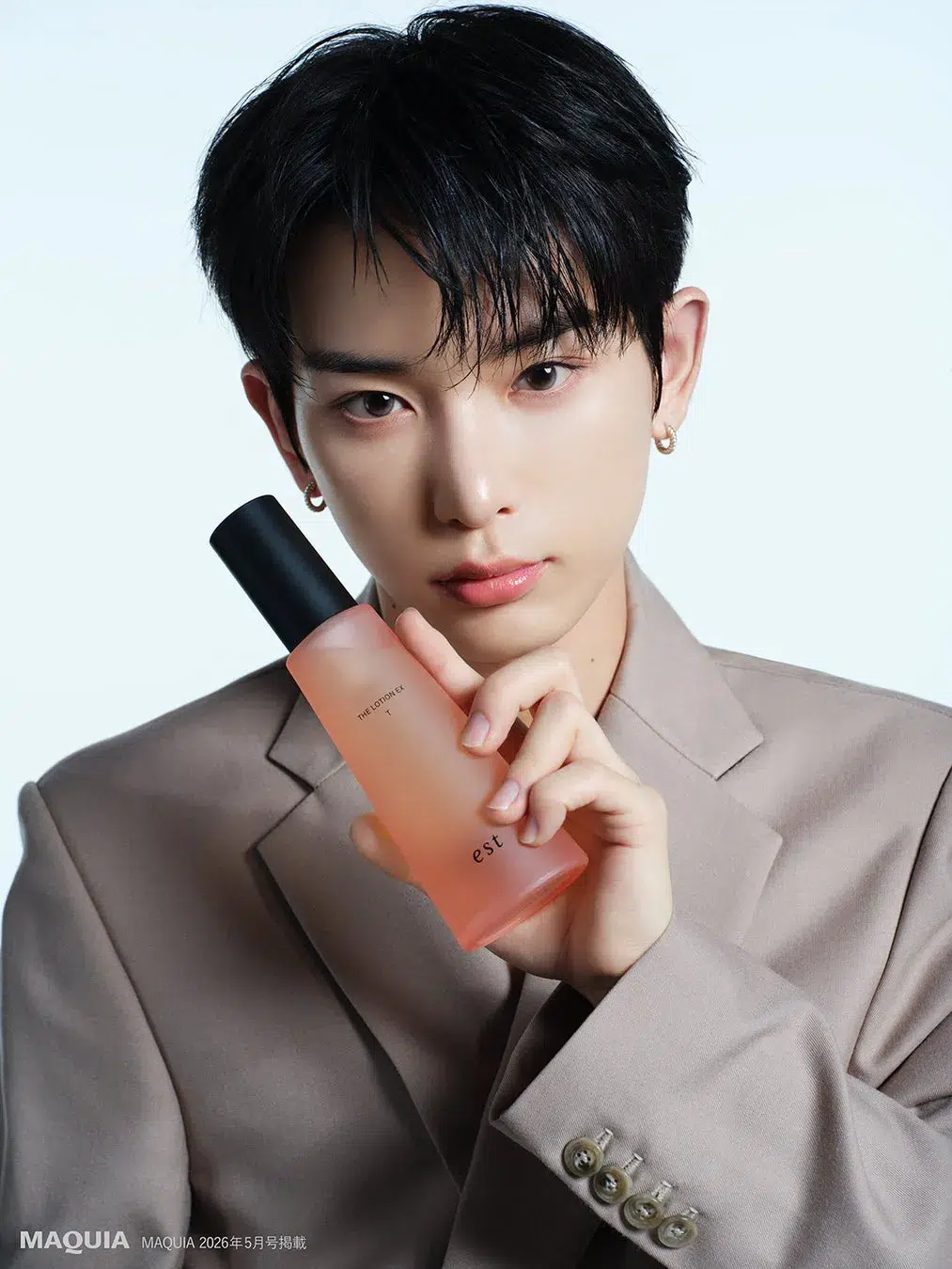 &TEAM HARUAが花王「est」スペシャルパートナーに初就任!本人コメントあり!限定ステッカー付き「砂漠スキンケア」で美肌を掴む – 日刊エンタメクリップ &TEAM HARUAが花王「est」スペシャルパートナーに初就任!本人コメントあり!限定ステッカー付き「砂漠スキンケア」で美肌を掴む - 日刊エンタメクリップ