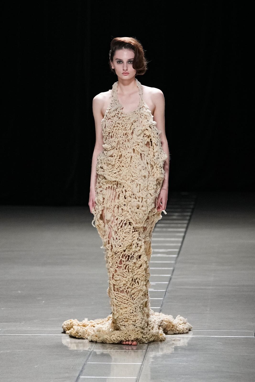 カカン 26-27年秋コレクション - 野生の気配を纏うニット｜写真1