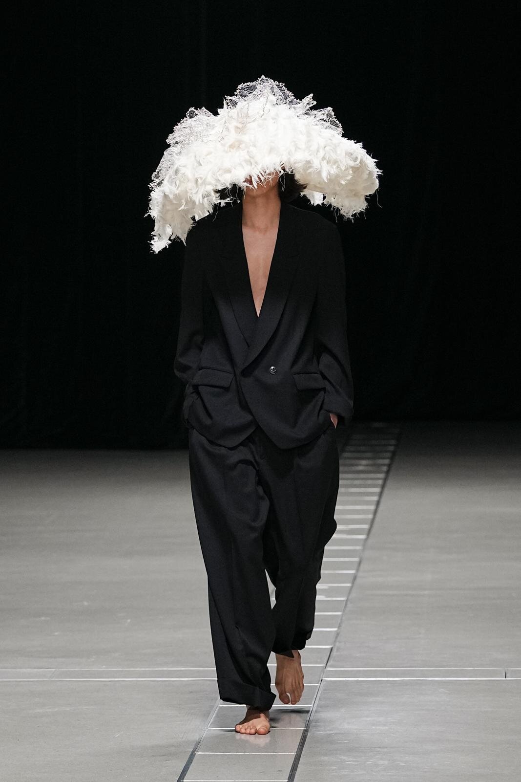 カカン 26-27年秋コレクション - 野生の気配を纏うニット｜写真3