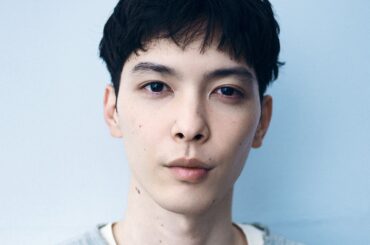 “塗ってる感”ゼロで印象激変！ デイリーに楽しむ、メンズのしゃれた肌づくり[Make-up 今月のメイクアップ]