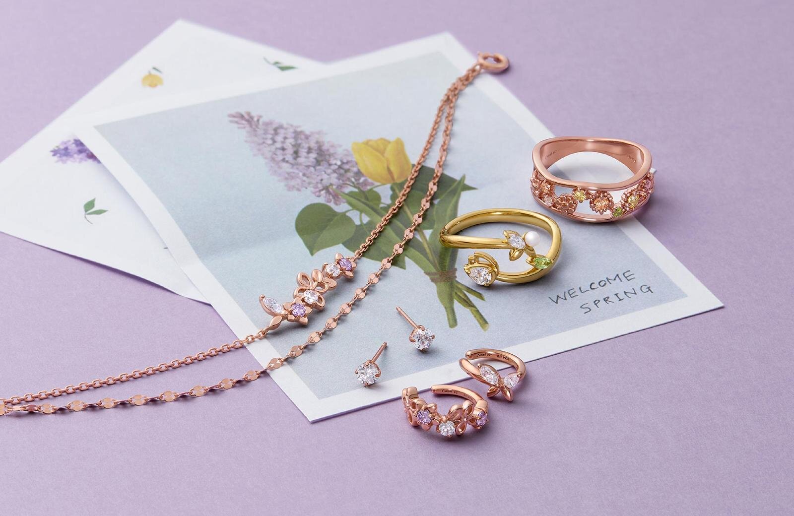 カナル 4℃ ”花＆蝶”モチーフの春ジュエリー、ライラックやチューリップ着想のネックレスやリング｜写真1