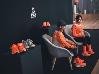 （左から）甲斐大貴選手、高村貴子選手