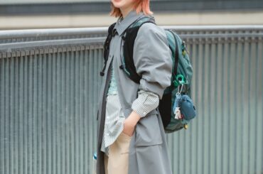 アナログな本はいつもバックパックの中に入れて。【あの子のバッグの中身｜FUDGE dig.】 | FUDGE dig. | ファッション