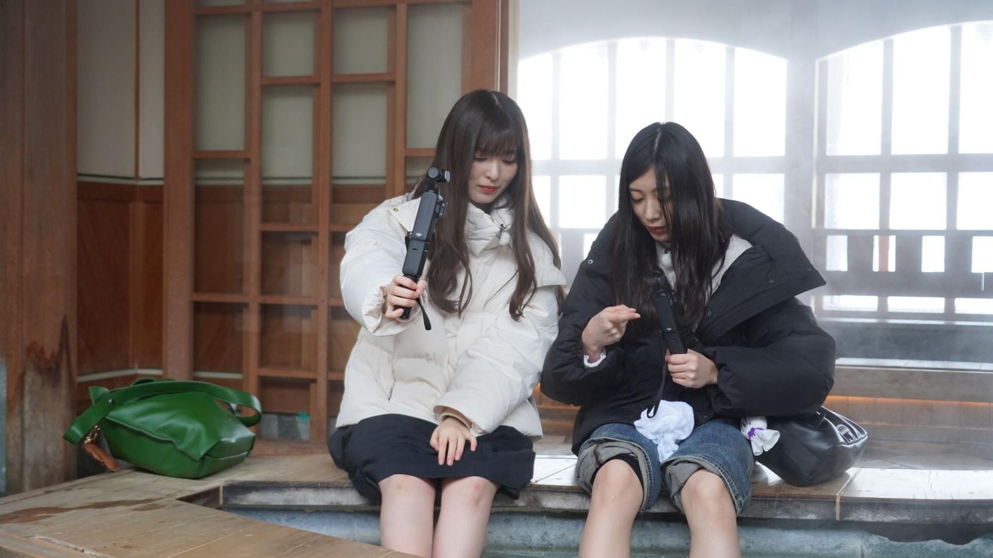 足湯に悶絶!?小川彩&川端晃菜のあわら温泉散策『乃木坂、逃避行。SEASON4』第10話 | Lemino ニュース first view