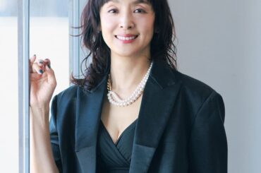 【草刈民代さん・60歳】美容医療に頼らない。美顔器と「誰でも簡単にできる習慣」で美肌をキープ | 美ST ONLINE