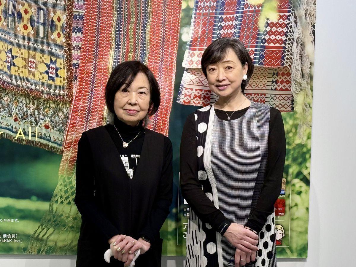 川上玲子さん(左)と川上麻衣子さん(右)