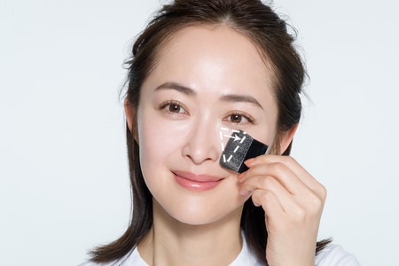 ヘアメイク長井かおりさんが太鼓判！　大人のするんと毛穴レス肌は、KANEBOの“ジェル粉ファンデ”で叶う！ [PR]_img10