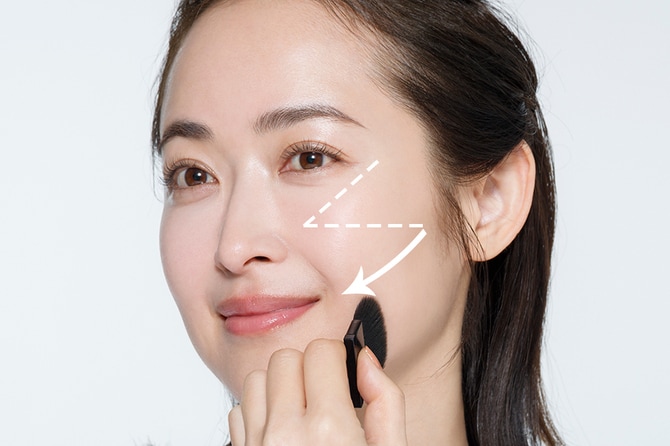 ヘアメイク長井かおりさんが太鼓判！　大人のするんと毛穴レス肌は、KANEBOの“ジェル粉ファンデ”で叶う！ [PR]_img8