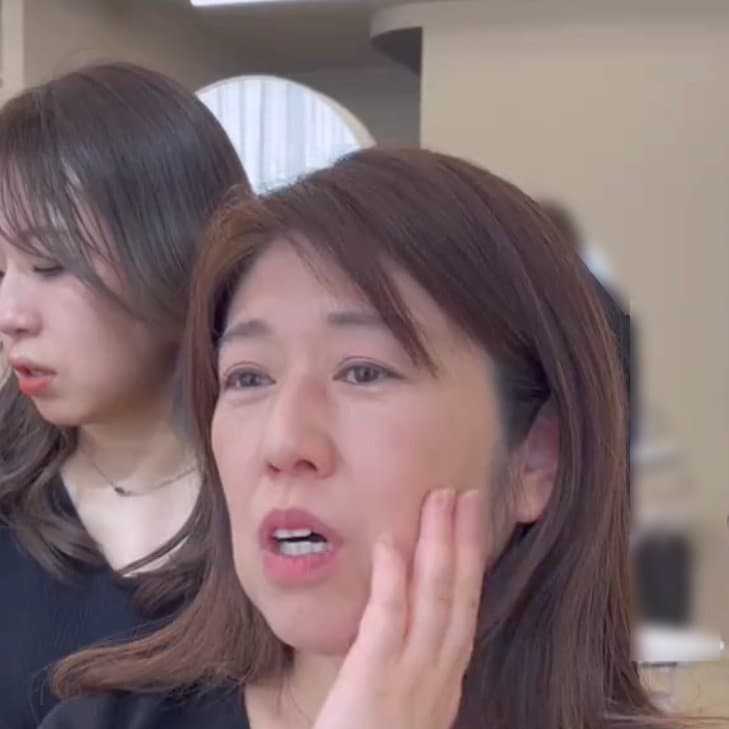 「ずっとショートにしたくて」女性がプロに託した結果…大人可愛い姿に！本人感激「いい感じですね」