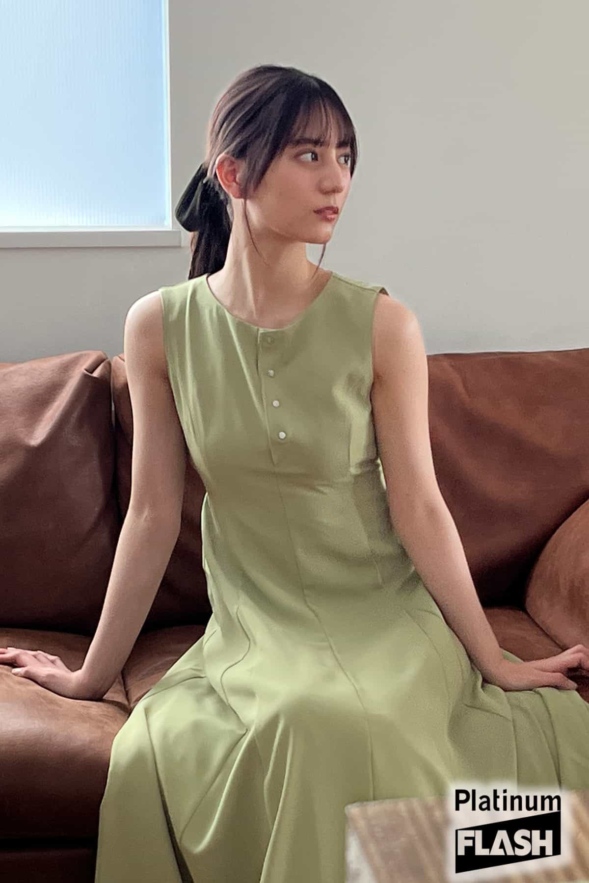 日向坂46 小坂菜緒【Platinum FLASH Vol.24】