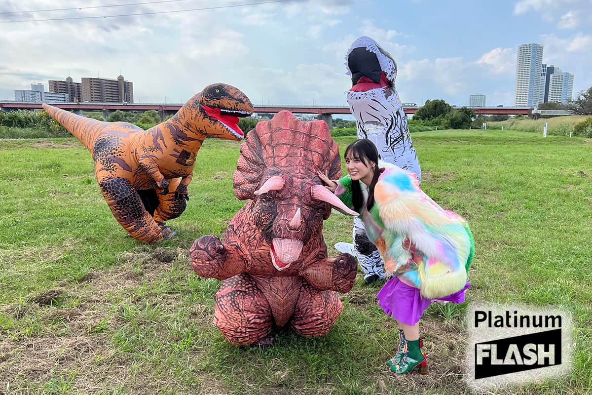 日向坂46 小坂菜緒【Platinum FLASH Vol.24】