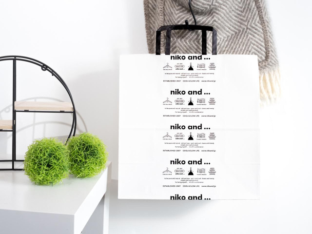 40・50代「カラーアイテム」どう着る？【niko and ...】同世代店員さんの「春シャツコーデ」