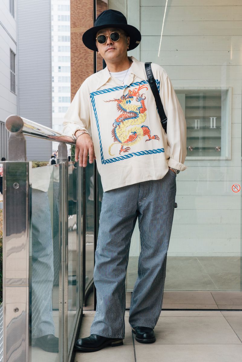 シャツ＝サンサーフ