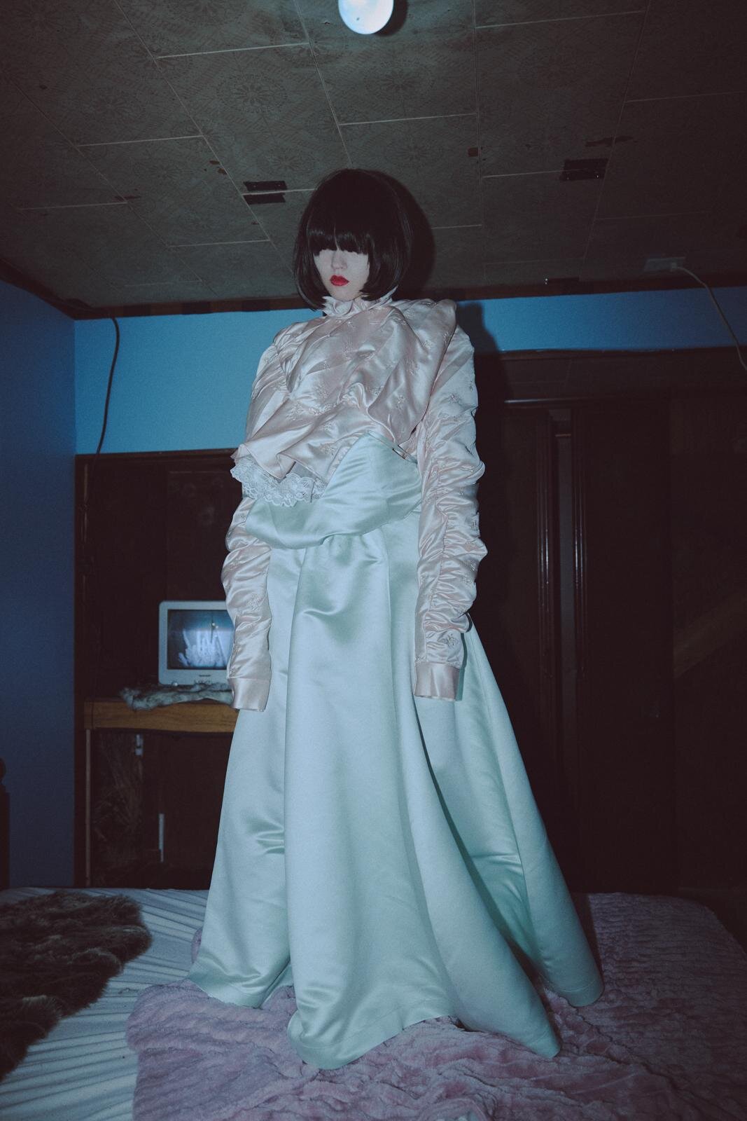 ミキオサカベ 2026-27年秋冬コレクション - ホラーの世界に宿る少女性｜写真1