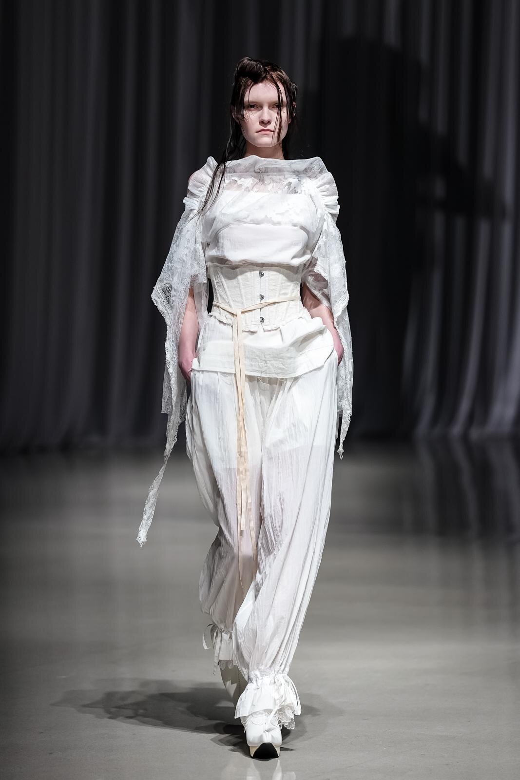 ムッシャン 2026-27年秋冬コレクション、マリー・アントワネットの“役割とイメージ”に着目｜写真10