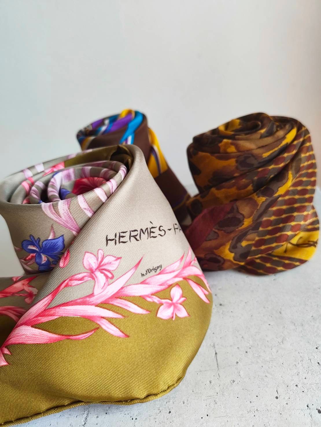 90〜00S HERMÈS, YVES SAINT LAURENT, CHRISTIAN DIOR SILK SCARF