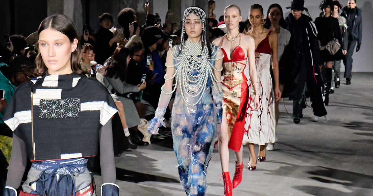 若手デザイナーが世界水準を体感 森永邦彦「アンリアレイジ」デザイナーと東京都「パリ・ファッションショー挑戦プロジェクト」 – WWDJAPAN 若手デザイナーが世界水準を体感 森永邦彦「アンリアレイジ」デザイナーと東京都「パリ・ファッションショー挑戦プロジェクト」 - WWDJAPAN