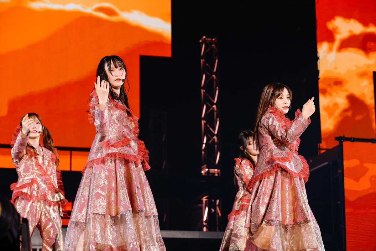 櫻坂46 三期生の石森璃花が座長を務めた12th Single BACKS LIVE!!が幕張イベントホールにて開催！