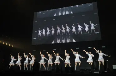 VAZ×ツインプラネットによる11人組アイドル「α＋（アルファプラス）」がついにライブデビュー！国立代々木競技場 第一体育館の大舞台でデビュー曲「青春のエフェクト」パフォーマンス初披露