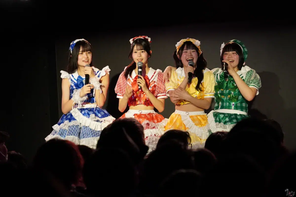 平均年齢14歳の7人組アイドル「チキータ」が結成1周年！ 超満員の渋谷で新衣装＆新曲を初披露