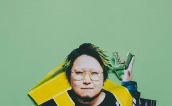 こっちのけんと、TBSで初の冠番組がスタート　男性アイドルグループと共演