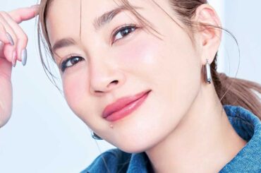 瀬戸朝香さんが魅せる！「多幸感チーク」で差がつく大人のプリっとリフトアップ術 | 美ST ONLINE