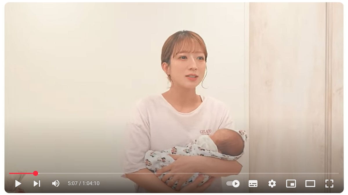 「5人産んだとは思えない」産後初の生配信で“透明感”に絶賛が集まった辻希美（辻希美のYouTubeより）