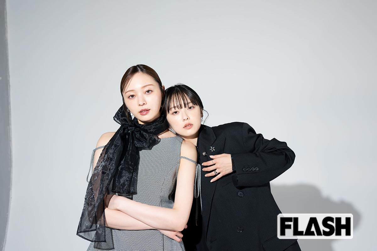 『失恋カルタ』梅澤美波と加藤小夏（写真・木村哲夫）