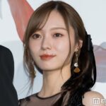 乃木坂46梅澤美波、美背中開放のドレス姿披露「見とれちゃう」「女神降臨」と反響 – モデルプレス