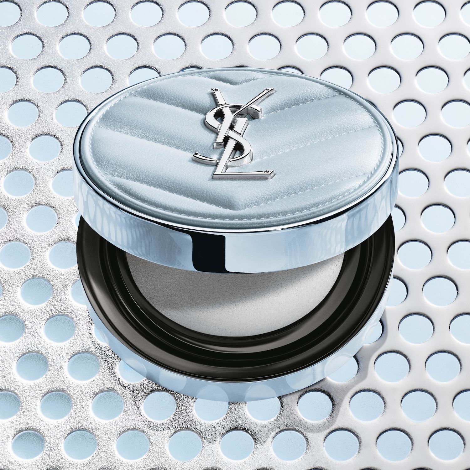 イヴ・サンローランから“お直し”クッションフェイスパウダーが限定登場