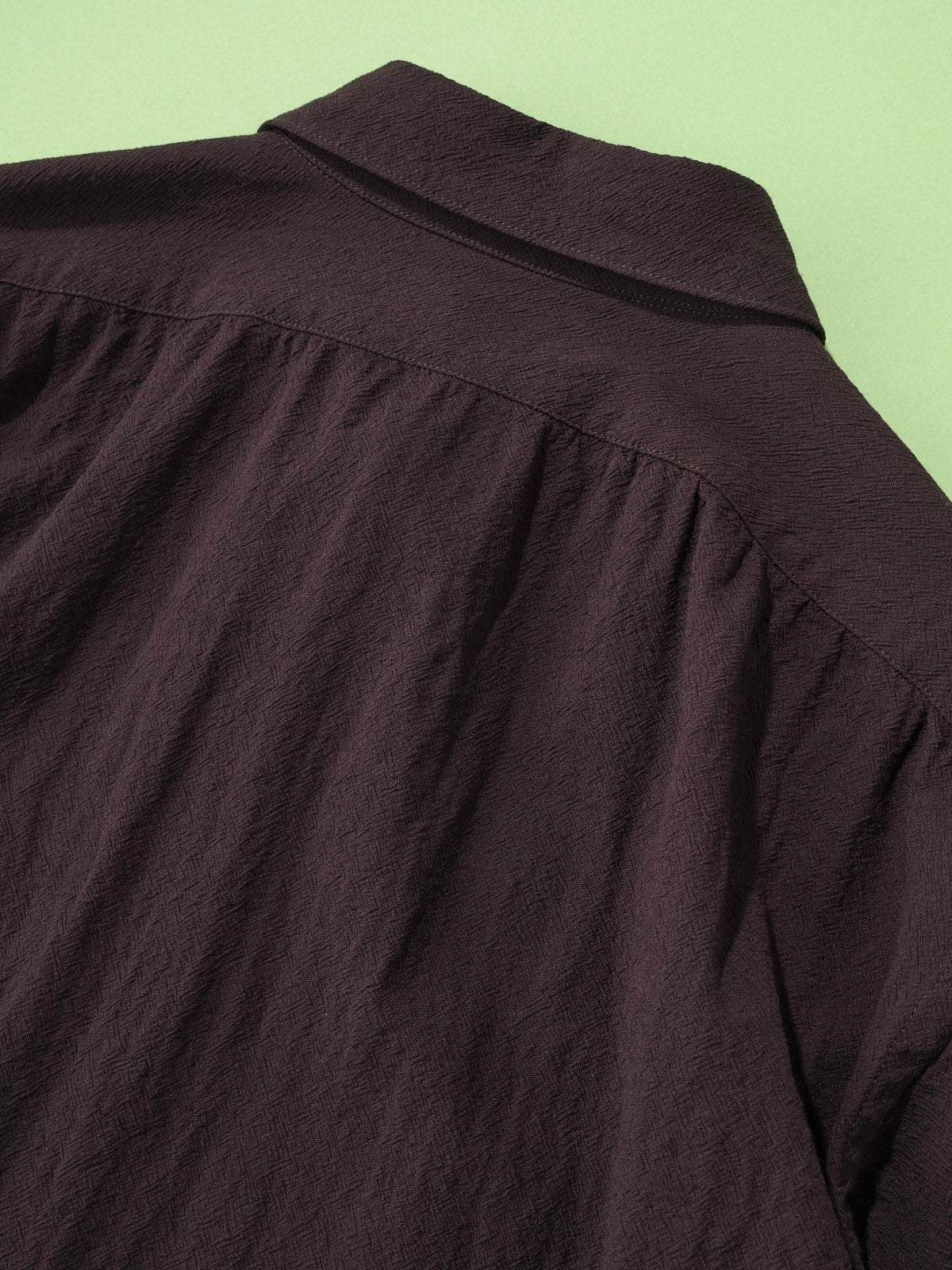 オシャレな人が買ってよかった「プロダクト トゥエルブ」のシャツ Techno Wool ／Namonaki Shirtの背中