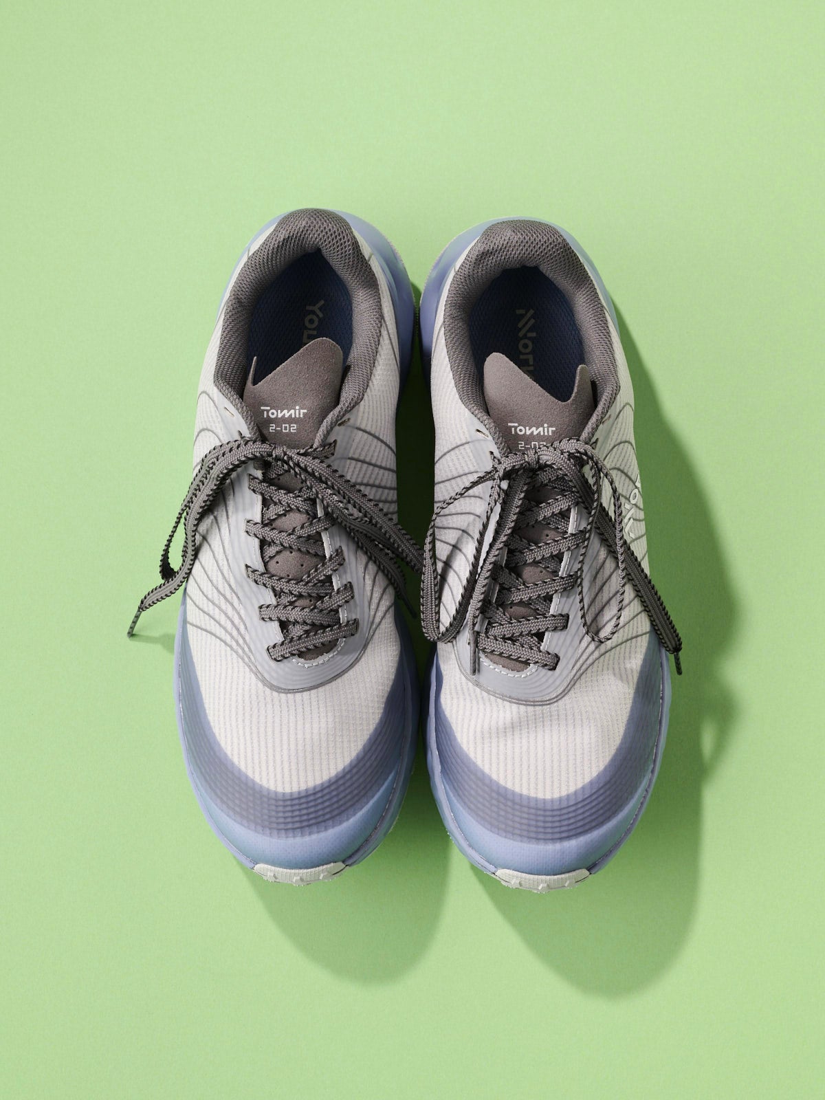 オシャレな人が買ってよかった「ノーマル」のスニーカー／Tomir 02