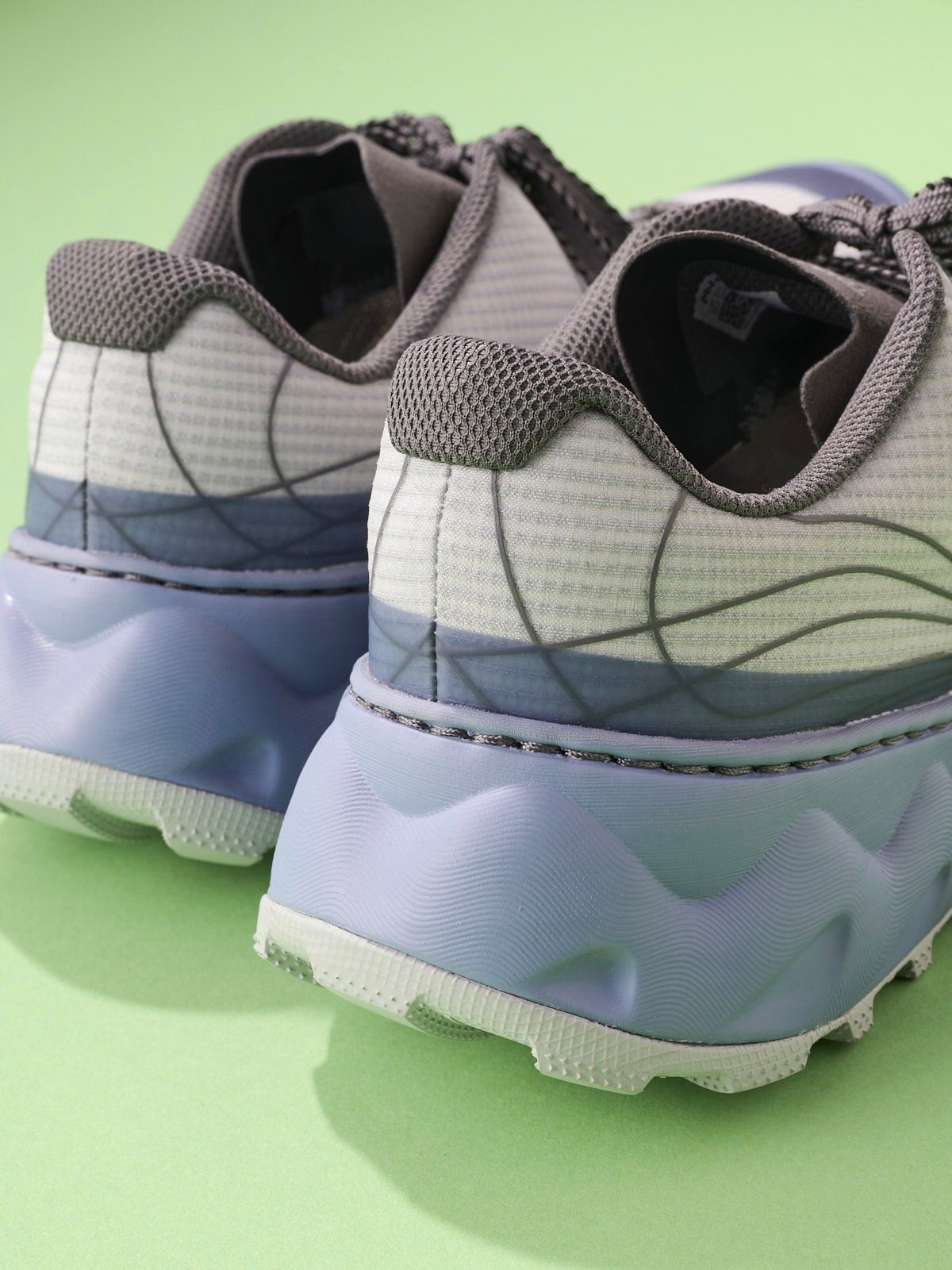 オシャレな人が買ってよかった「ノーマル」のスニーカー／Tomir 02のヒール