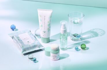 よーじや26年夏“ラムネの香り”ひんやりコスメ、テカリを抑えるさらっとパウダー＆あぶらとり紙 - ファッションプレス