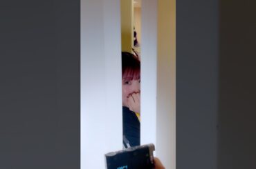 楽屋扉の裏、誰も気付かない物陰で、味噌汁をすするさきさまを発見した動画です。やっぱりこの方はキャラ作りじゃなくさきさまいわーるどの住人🌏👼🏻💚🐰🪐🐮🩷 #山北早紀