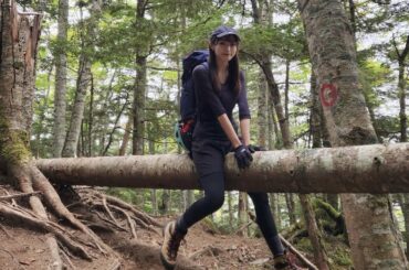 「山には文春が来ない」〝ガチすぎる〟雪山挑戦、元櫻坂46モデル渡辺梨加の登山ショットに反響「熊と遭難だけには気を付けて」