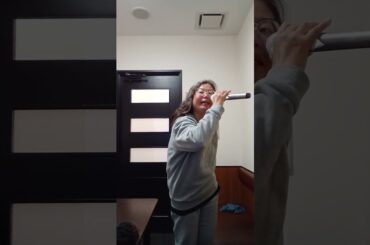 吉川友さんの楽曲録音練習🎵こんな私で良かったら🎵静岡県御殿場市内カラオケ🎤店まねきねこ御殿場店カラオケ🎤ルーム27号室楽曲録音