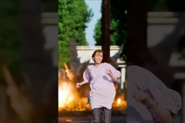 M E Rチームは緊急に救助を開始し、涼香は担架の上で生死の危険に陥り、心臓の鼓動が一時止まった