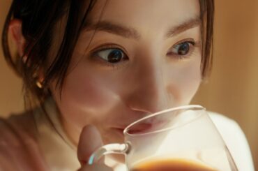 モンカフェCM「あっと驚くモンカフェ」篇