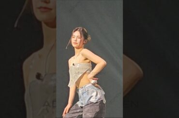 Yeji - Body Wave 08032024 ‎@ITZYBorn to Be World Tour Manila #itzy #midzy #jyp #yeji