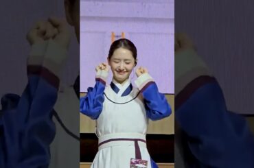 Yoona's TWS OVERDRIVE challenge