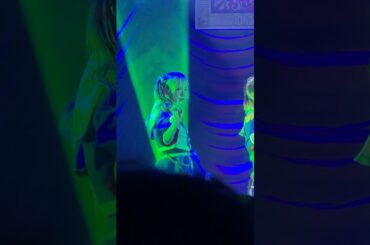 zepp新宿で推しの指に見とれてしまった #shorts  #アイドル #ライブ #GANGPARADE #ギャンパレ #KiSSKiSS #idol #アイナスター  #こっち見てあいなちゃん