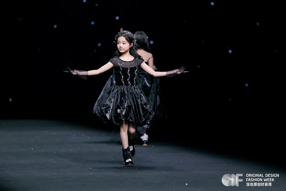 「ベトナムの多様な色彩 2026」：国際ファッションの舞台で語られる伝統 - 写真5