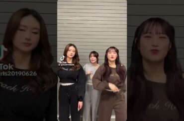 トンツカタンタン🕺🩵💙🤍　#Girls²#ガールズ×ガールズ#小田柚葉#隅谷百花#増田來亜