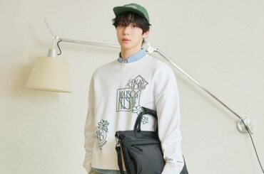 メゾン キツネ26年春夏、アール・ヌーヴォー風ロゴスウェット＆リネン素材のゆったりパンツ - ファッションプレス