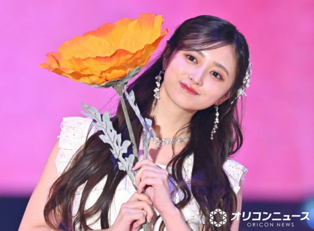 乃木坂46井上和、『ガルアワ』可憐な笑顔でランウェイ飾る　春デート思わせるガーリーコーディネート披露 | 福島民報デジタル
