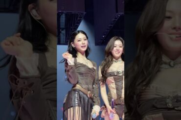 Shoot 🔫 260417 ATX DAY 1 #쯔위 #TZUYU #ツウィ #子瑜 #周子瑜