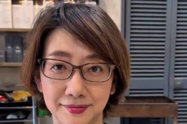 「若見えショートヘア」を希望のマダム…プロの技で「立体感のあるふんわりショート」へスタイルチェンジ！ 「一生、美しく」を戦略にする。内閣府データから紐解く、2026年の資産形成とウェルビーイングも解説 | LIMO | くらしとお金の経済メディア