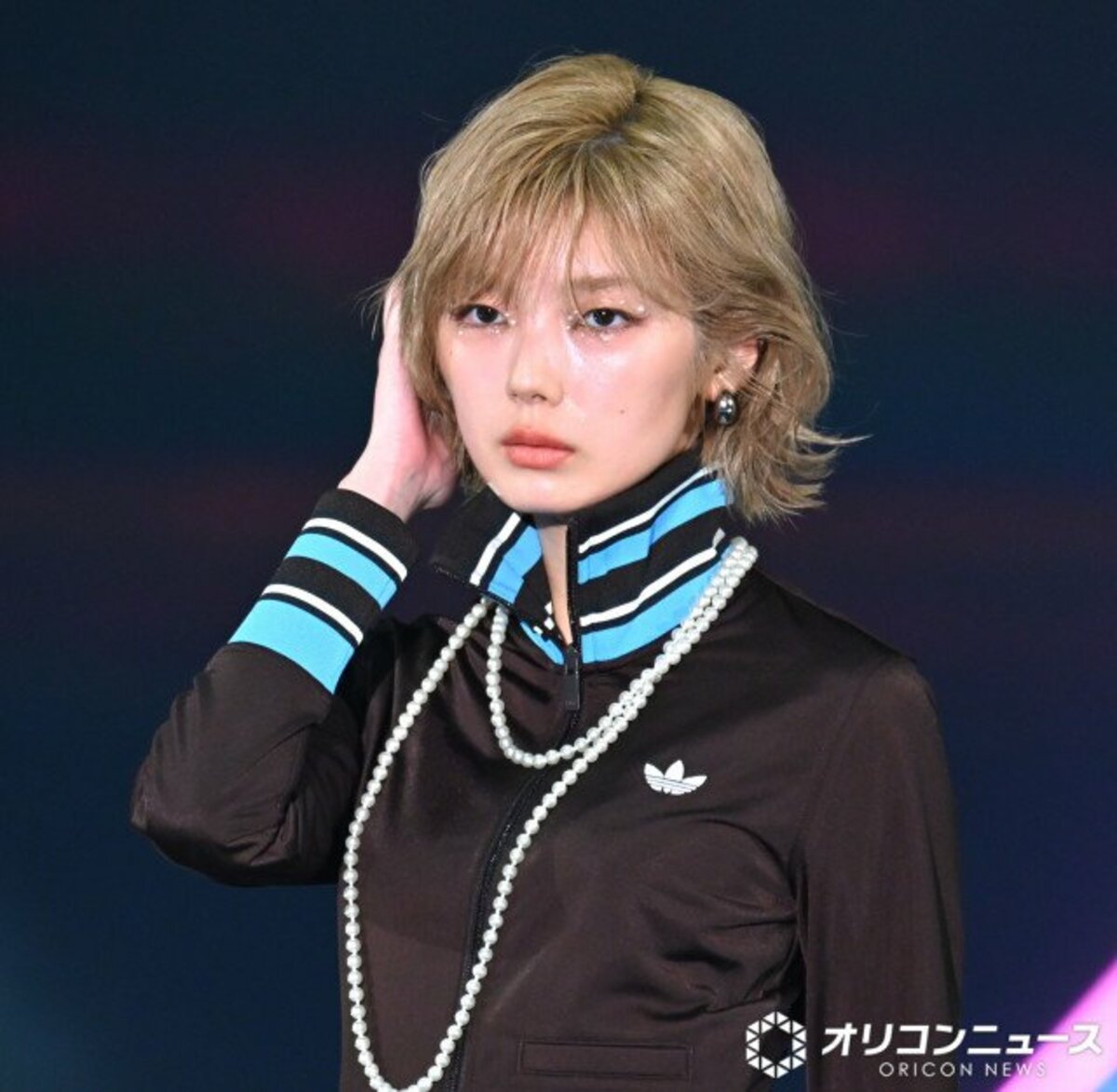 櫻坂46・藤吉夏鈴、スポーティーな個性派ファッションで存在感を発揮 | 福島民報デジタル